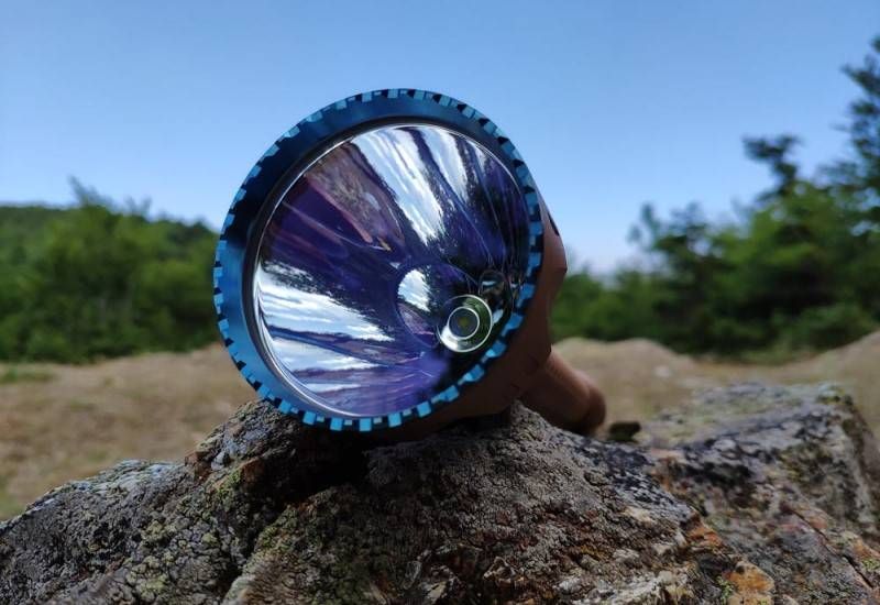 Olight Javelit Pro